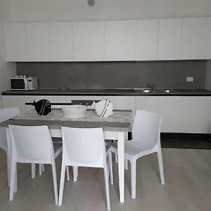 Appartamento F2 - Black&white