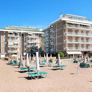 Apartment Puerto Del Sol Fronte Mare Lido di Jesolo